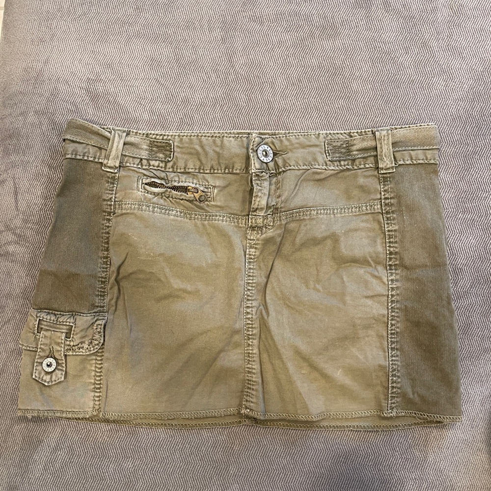 Guess mini skirt
